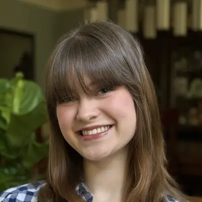 Massage-Therapist-Louisville-KY-Hannah